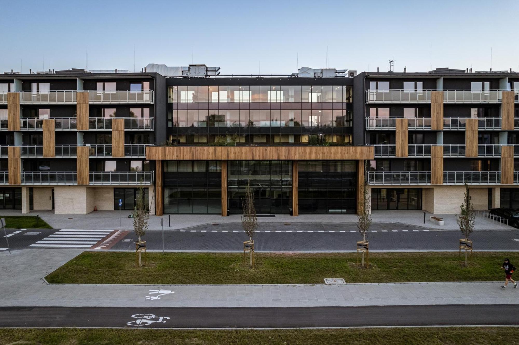 Pileckiego 59 & Parking By Perfect 422 & 357 Butas